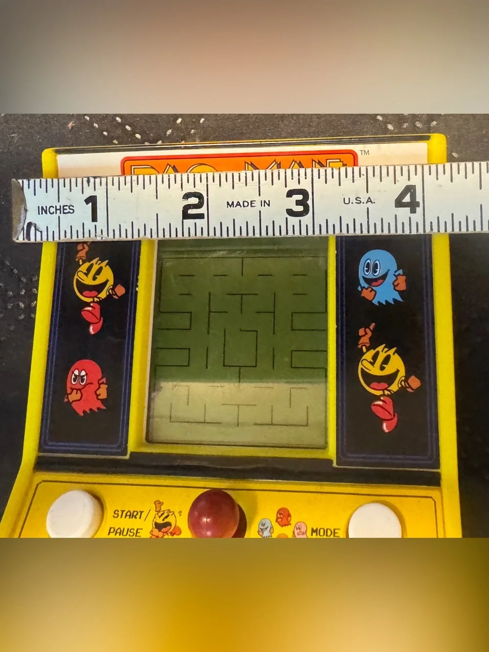 Vtg Pac-Man Yellow Handheld Arcade Game #9521 - 6”x4”x2”